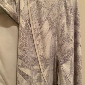 Lululemon jacket great condition